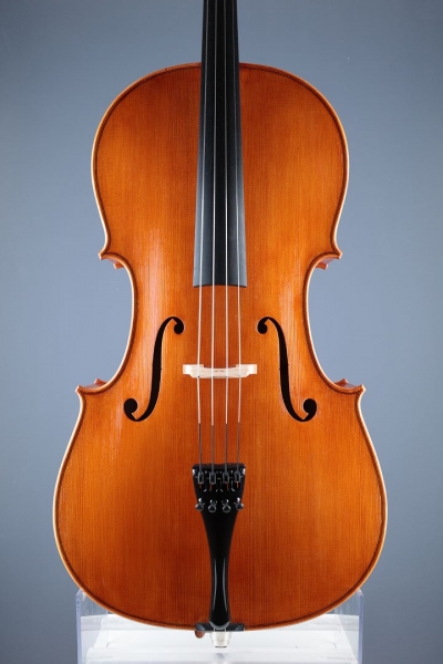 Leonhardt Rainer W. - Mittenwald Anno 2025 - Die leichte Flamme -7/8 Cello - C-404