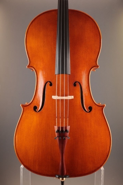 Leonhardt Rainer W. - Mittenwald Anno 2026 - bright light - C-445