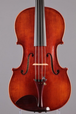 Leonhardt Rainer W. - Mittenwald Anno 2026 - die dunkle Liebe - 40,5 cm - B-144