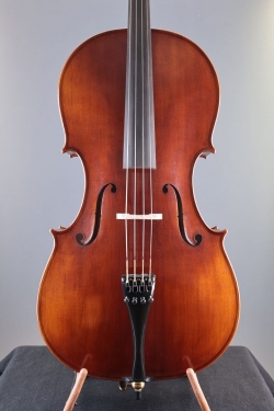 Leonhardt Rainer W. - Mittenwald Anno 2025 - Die dunkle Wolke - 3/4 Cello - C-029k