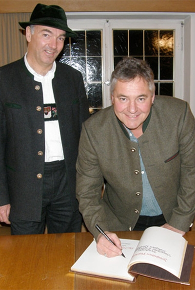 &quot;Eintrag ins Goldene Buch der Marktgemeinde Mittenwald&quot;